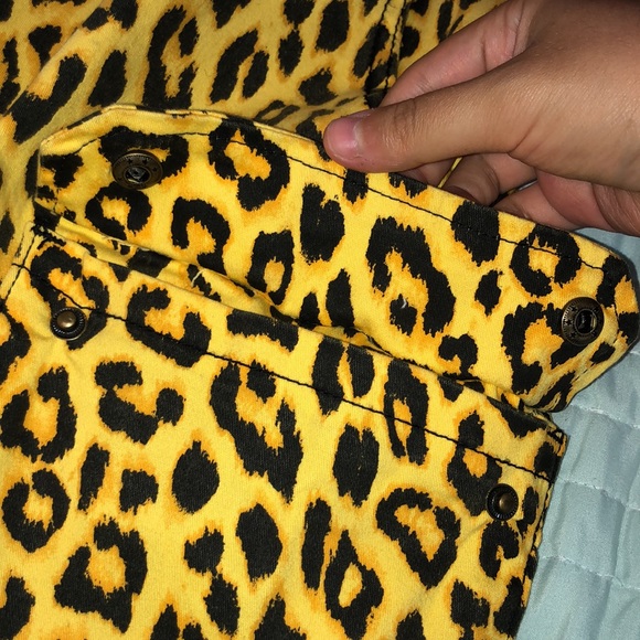 BRAND NEW Cheeta Print Cargo Pants - Picture 4 of 4